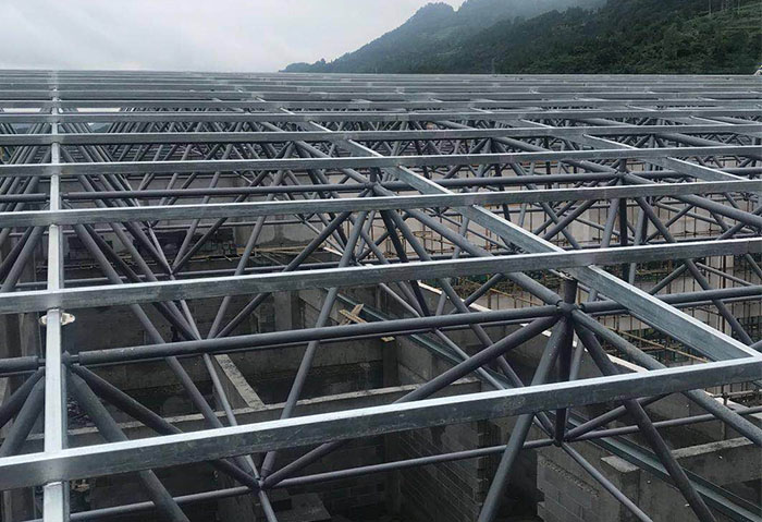 汉川学校艺体楼网架
